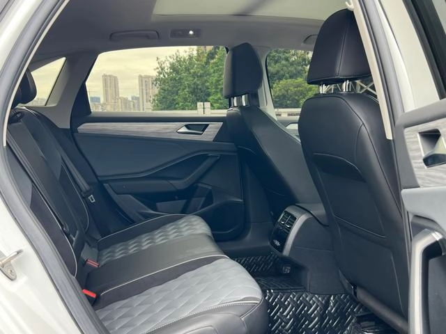 Volkswagen Sagitar 2023 300TSI DSG Premium Edition exterior photo 7