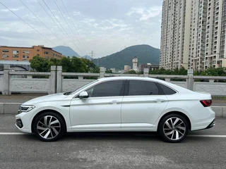 Volkswagen Sagitar 2023 300TSI DSG Premium Edition interior photo 12