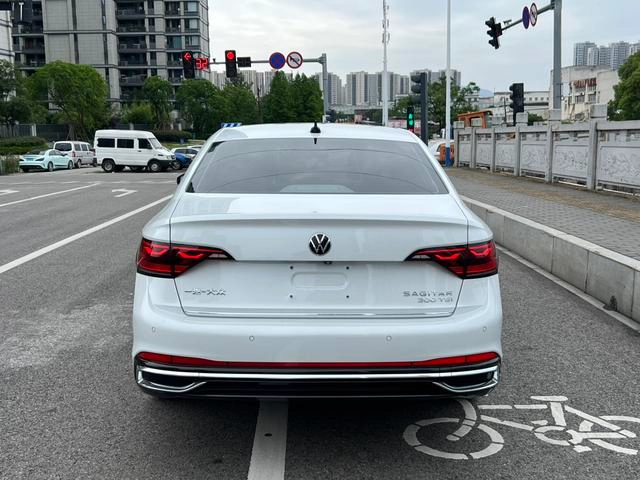 Volkswagen Sagitar 2023 300TSI DSG Premium Edition interior photo 14