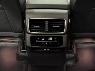 Volkswagen Tavendor 2023 380TSI Полный привод R-Line Тур издание интерьер фото 13