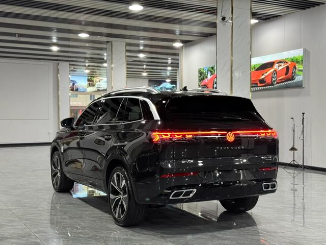 Volkswagen Tavendor 2023 380TSI Полный привод R-Line Тур издание интерьер фото 18