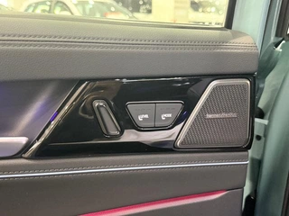 Volkswagen Passat 2025 Pro 380TSI Star Dragon Edition exterior photo 9