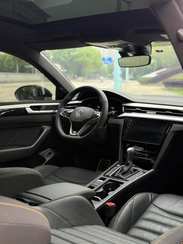 Volkswagen CC 2023 380TSI Привлекательный выпуск интерьер фото 6