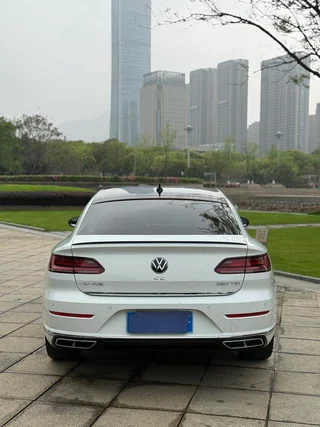 Volkswagen CC 2023 380TSI Привлекательный выпуск интерьер фото 9