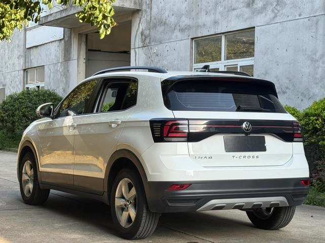 Volkswagen T-Cross 2023 Restyling 1.5L Automatic Fashion Edition exterior photo 6