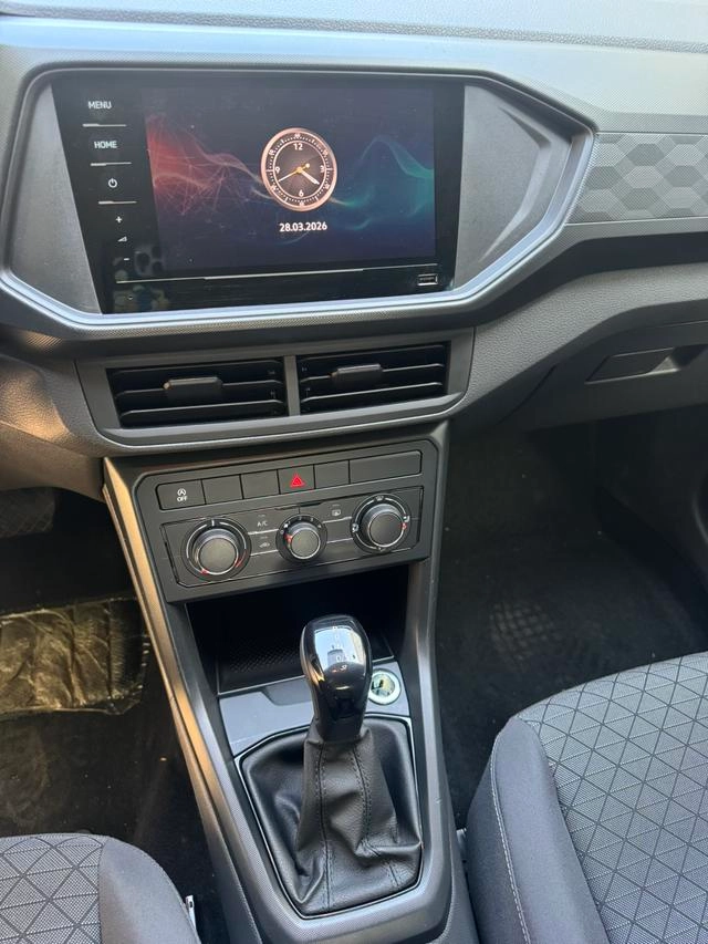 Volkswagen T-Cross 2023 Restyling 1.5L Automatic Fashion Edition interior photo 12