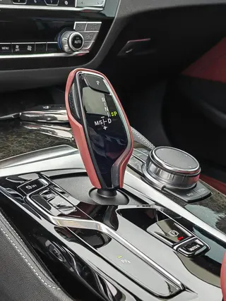BMW 5 Series 2022 Second change 525Li Luxury Set exterior photo 6
