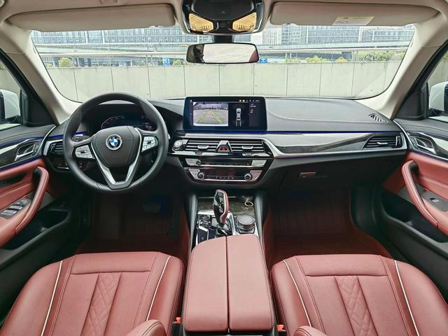 BMW 5 Series 2022 Second change 525Li Luxury Set exterior photo 7