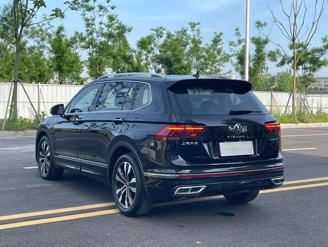 Volkswagen Tiguan L 2022 330TSI Transmission automatique à deux roues motrices R-Line Version de plus en plus intérieur photo 9