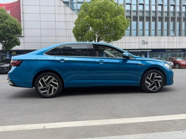 Volkswagen Sagitar 2023 300TSI DSG Premium Edition exterior photo 4