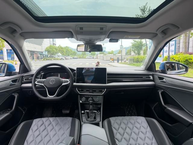 Volkswagen Sagitar 2023 300TSI DSG Premium Edition interior photo 14