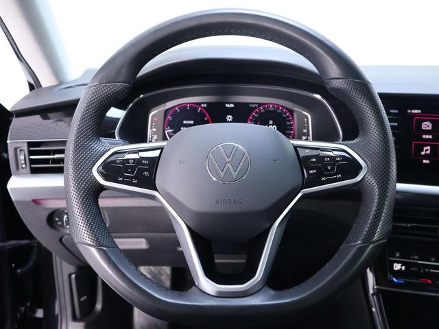 Volkswagen Passat 2023 Mise à jour 330TSI Version de luxe intérieur photo 17