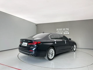 BMW 5 Series 2022 Deuxième lifting 525Li Ensemble de luxe intérieur photo 9