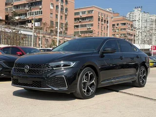 Volkswagen Passat 2024 380TSI Звездное небо элитное издание
