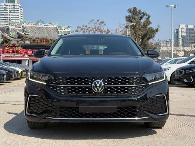 Volkswagen Passat 2024 380TSI Star Elite Edition exterior photo 2