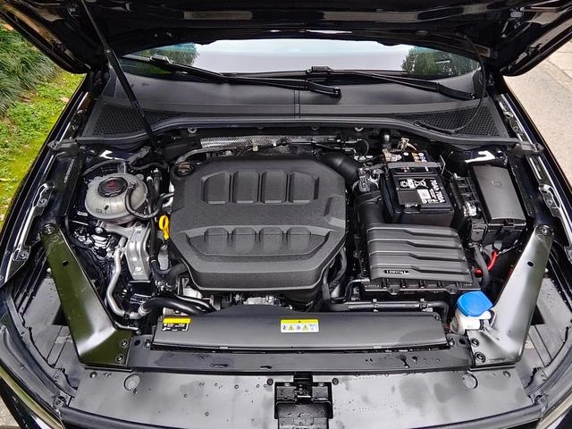 Volkswagen Magotan 2025 Наслаждайтесь 330TSI DSG Люксовый интерьер фото 17