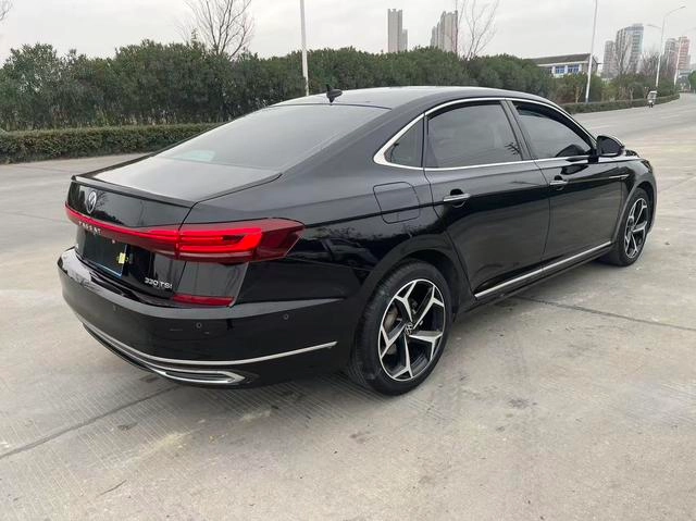 Volkswagen Passat 2023 Restyling 330TSI Star Deluxe Edition interior photo 15