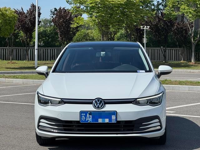 Volkswagen Golf 2023 Restyling 280TSI DSG Pro exterior photo 2