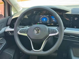 Volkswagen Golf 2023 Restyling 280TSI DSG Pro interior photo 11