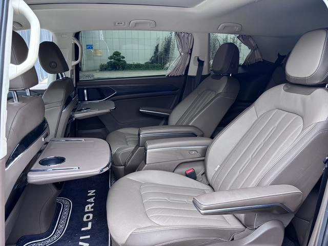 Volkswagen Viloran 2023 Restyling 380TSI Zunchi Edition interior photo 10
