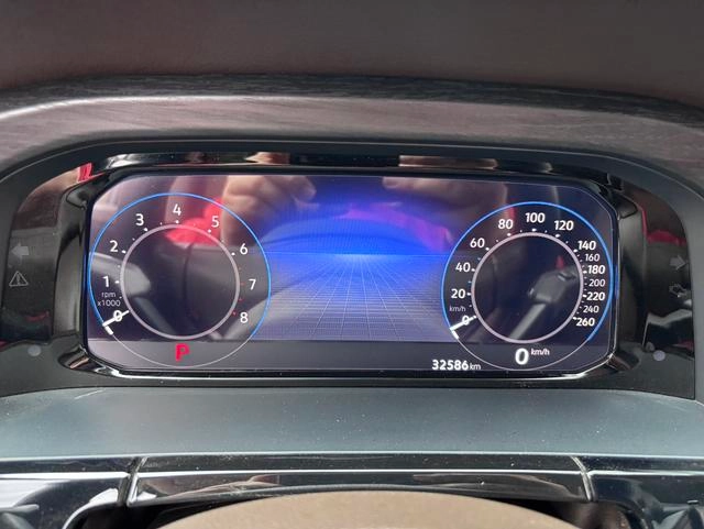 Volkswagen Viloran 2023 Restyling 380TSI Zunchi Edition interior photo 11