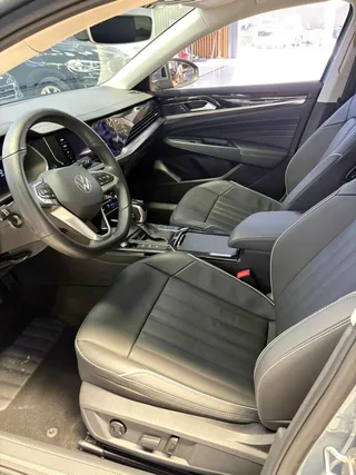 Volkswagen Passat 2022 330TSI Versión de élite exterior foto 4