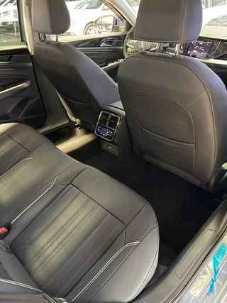 Volkswagen Passat 2022 330TSI Versión de élite exterior foto 7