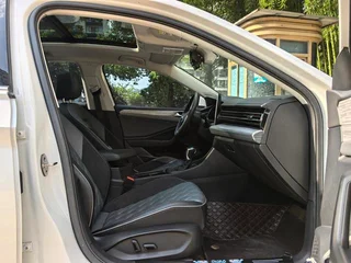 Volkswagen Sagitar 2023 300TSI DSG Premium Edition interior photo 10
