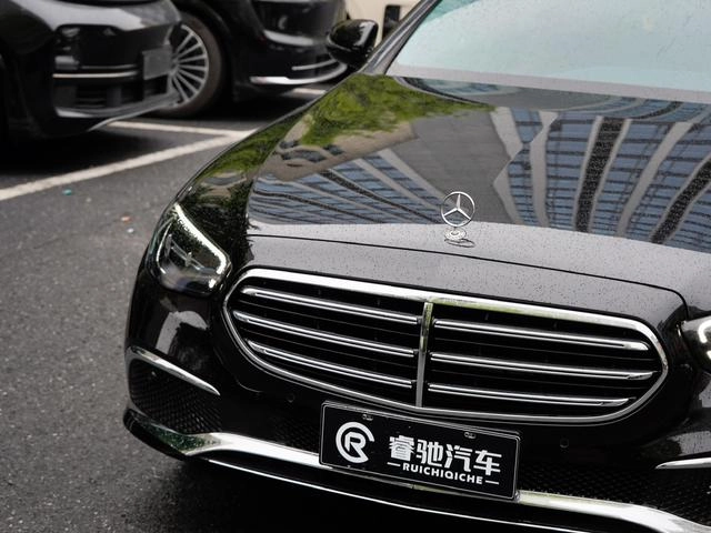 Mercedes-Benz E-Class 2023 E 260 L Passenger car exterior photo 6