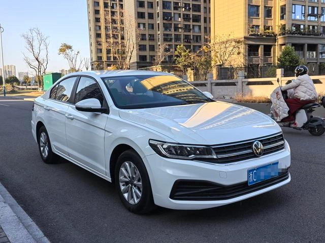 Volkswagen Bora 2021 1.5L Automatique 30 Édition anniversaire extérieur photo 3