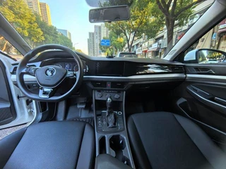 Volkswagen Bora 2021 1.5L Automatique 30 Édition anniversaire intérieur photo 9