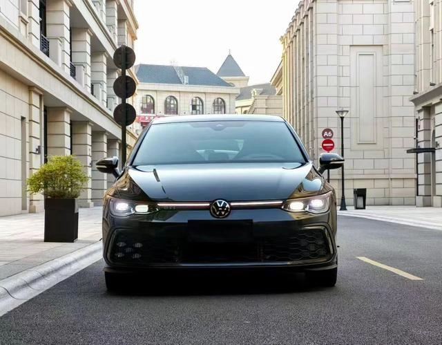 Volkswagen Golf GTI 2021 380TSI DSG GTI exterior photo 2