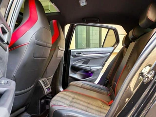 Volkswagen Golf GTI 2021 380TSI DSG GTI interior photo 6