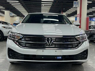 Volkswagen Sagitar 2023 300TSI DSG Versión más allá exterior foto 3 Volkswagen Sagitar 2023 300TSI DSG Versión más allá exterior foto 3