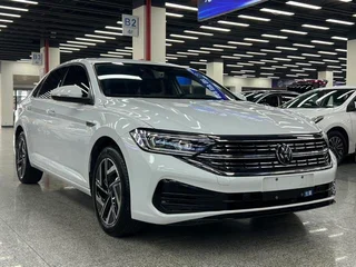 Volkswagen Sagitar 2023 300TSI DSG Versión más allá exterior foto 4 Volkswagen Sagitar 2023 300TSI DSG Versión más allá exterior foto 4