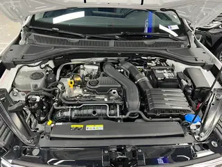 Volkswagen Sagitar 2023 300TSI DSG Versión más allá interior foto 14 Volkswagen Sagitar 2023 300TSI DSG Versión más allá interior foto 14