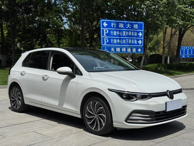 Volkswagen Golf 2023 Модификация 280TSI DSG Pro экстерьер фото 3 Volkswagen Golf 2023 Модификация 280TSI DSG Pro экстерьер фото 3