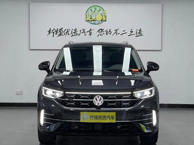 Volkswagen Tayron 2023 380TSI Quatre roues motrices R-Line Version haute performance extérieur photo 3