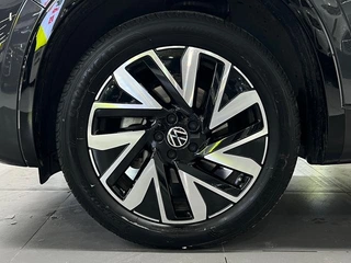 Volkswagen Tayron 2023 380TSI Quatre roues motrices R-Line Version haute performance intérieur photo 12