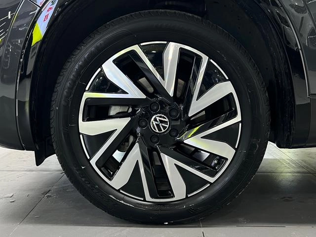 Volkswagen Tayron 2023 380TSI Quatre roues motrices R-Line Version haute performance intérieur photo 12