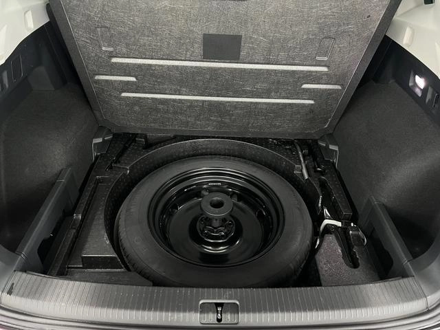 Volkswagen Tayron 2023 380TSI Quatre roues motrices R-Line Version haute performance intérieur photo 15