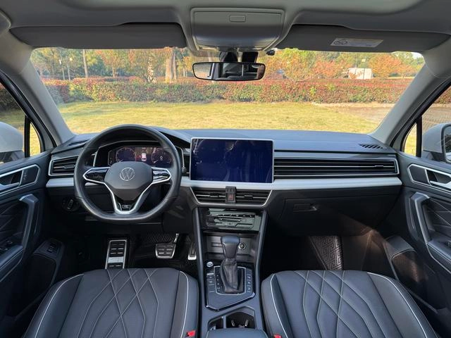 Volkswagen Tiguan L 2022 330TSI Автоматический полный привод R-Line Наслаждайтесь версией экстерьер фото 6