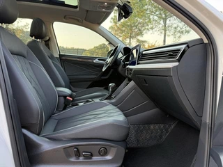 Volkswagen Tiguan L 2022 330TSI Автоматический полный привод R-Line Наслаждайтесь версией интерьер фото 13