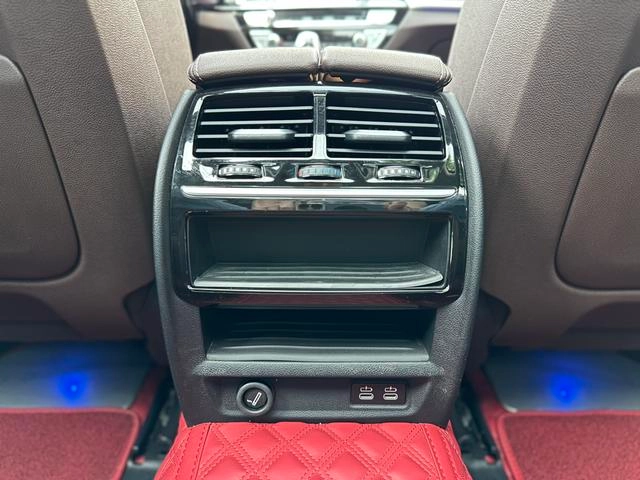 BMW 5 Series 2022 Second change 530Li Leading Type Luxury Set interior photo 20