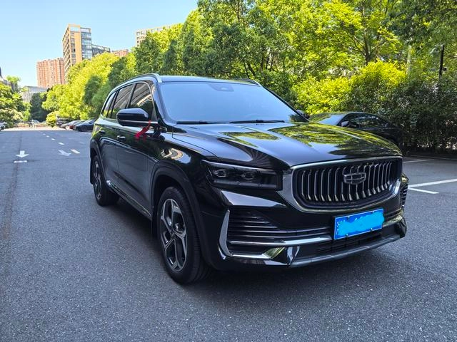 Geely Monjaro 2025 2.0TD Versión en la nube con tracción en dos ruedas exterior foto 2 Geely Monjaro 2025 2.0TD Versión en la nube con tracción en dos ruedas exterior foto 2