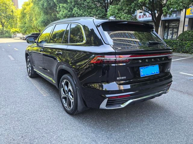 Geely Monjaro 2025 2.0TD Versión en la nube con tracción en dos ruedas exterior foto 5 Geely Monjaro 2025 2.0TD Versión en la nube con tracción en dos ruedas exterior foto 5