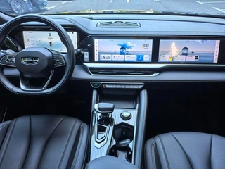 Geely Monjaro 2025 2.0TD Versión en la nube con tracción en dos ruedas interior foto 14 Geely Monjaro 2025 2.0TD Versión en la nube con tracción en dos ruedas interior foto 14