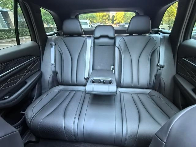 Geely Monjaro 2025 2.0TD Versión en la nube con tracción en dos ruedas interior foto 15 Geely Monjaro 2025 2.0TD Versión en la nube con tracción en dos ruedas interior foto 15