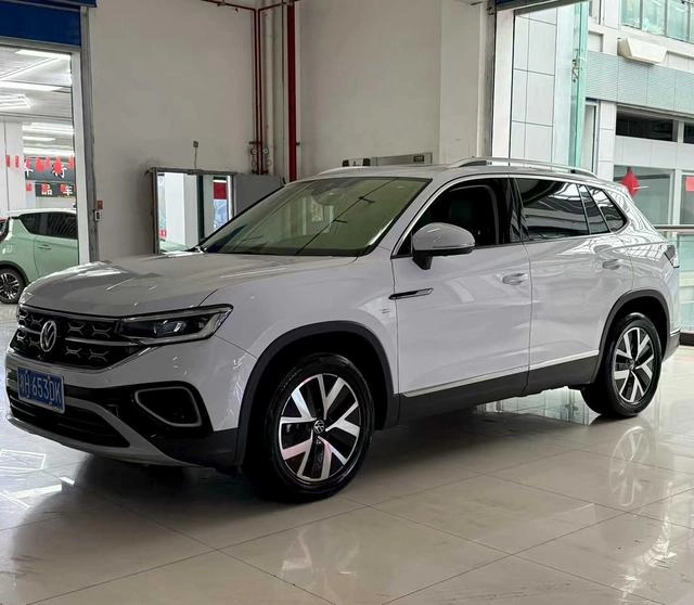 Volkswagen Tayron 2024 330TSI Tracción a dos ruedas de lujo Plus Versión avanzada exterior foto 1 Volkswagen Tayron 2024 330TSI Tracción a dos ruedas de lujo Plus Versión avanzada exterior foto 1