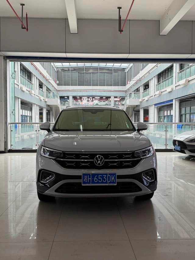 Volkswagen Tayron 2024 330TSI Tracción a dos ruedas de lujo Plus Versión avanzada exterior foto 2 Volkswagen Tayron 2024 330TSI Tracción a dos ruedas de lujo Plus Versión avanzada exterior foto 2